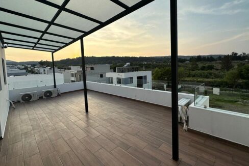 casa-coto-encinos-los-robles-zapopan-terraza-frontal