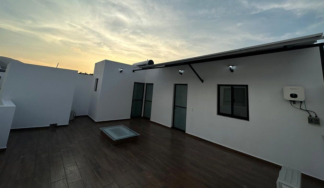 casa-coto-encinos-los-robles-zapopan-terraza-trasera